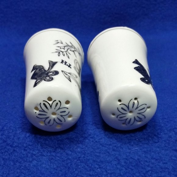 25th Silver Anniversary Salt & Pepper Shakers White & Silver Pre-Owned No Box - Picture 8 of 10